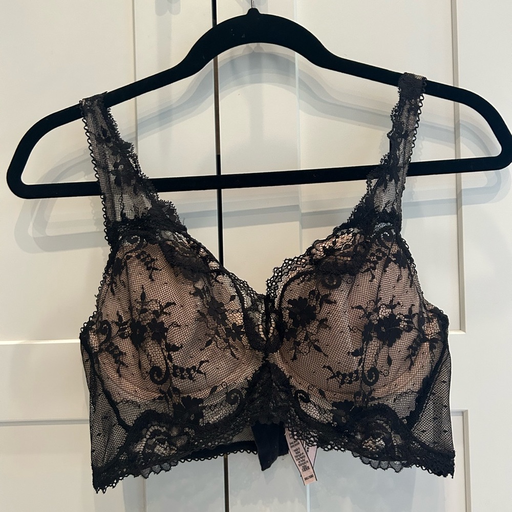Nude and Black VS Bra w/ Tags 36C